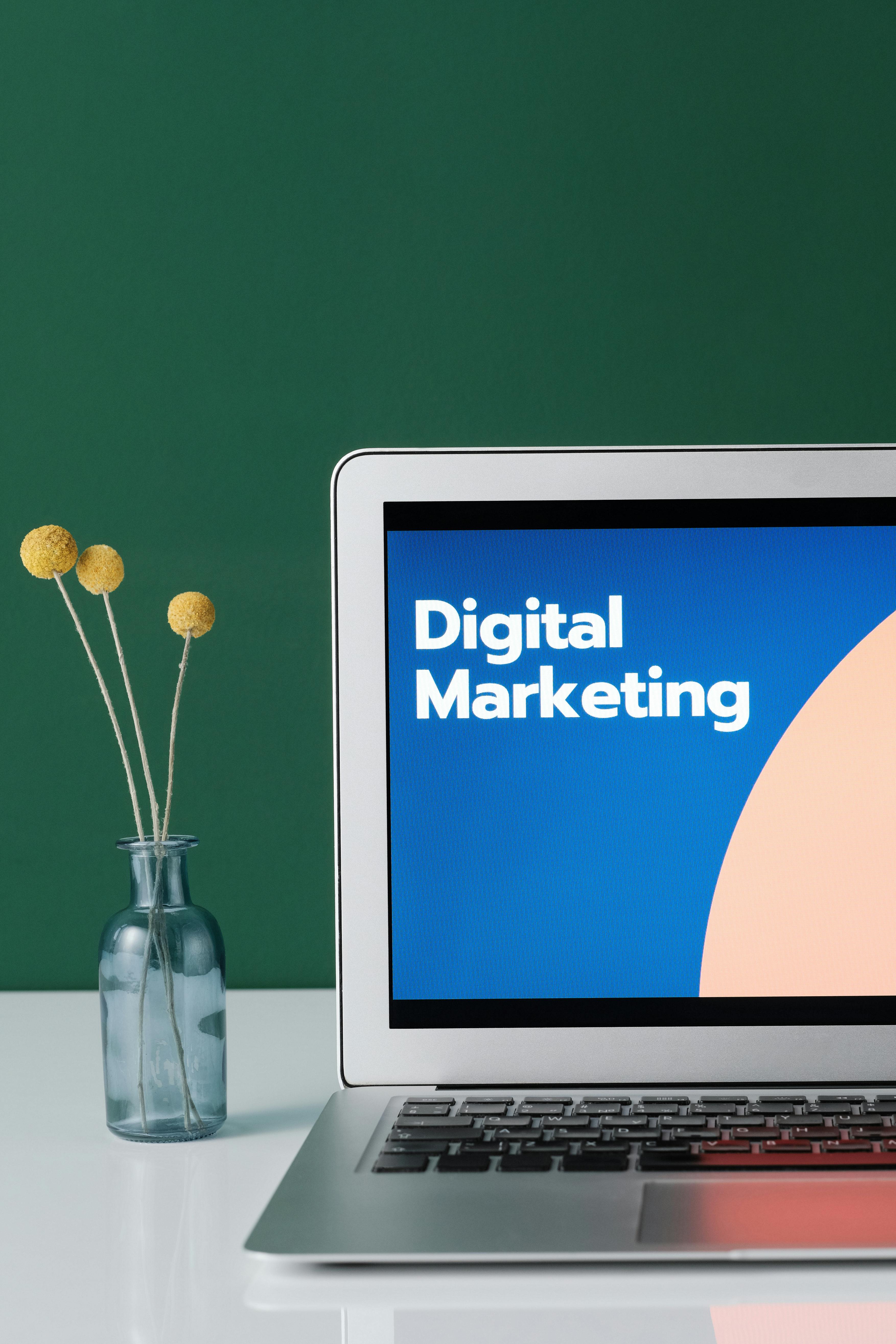 Marketing Digital: Estrategias Esenciales para 2025